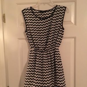 Black/white chevron dress